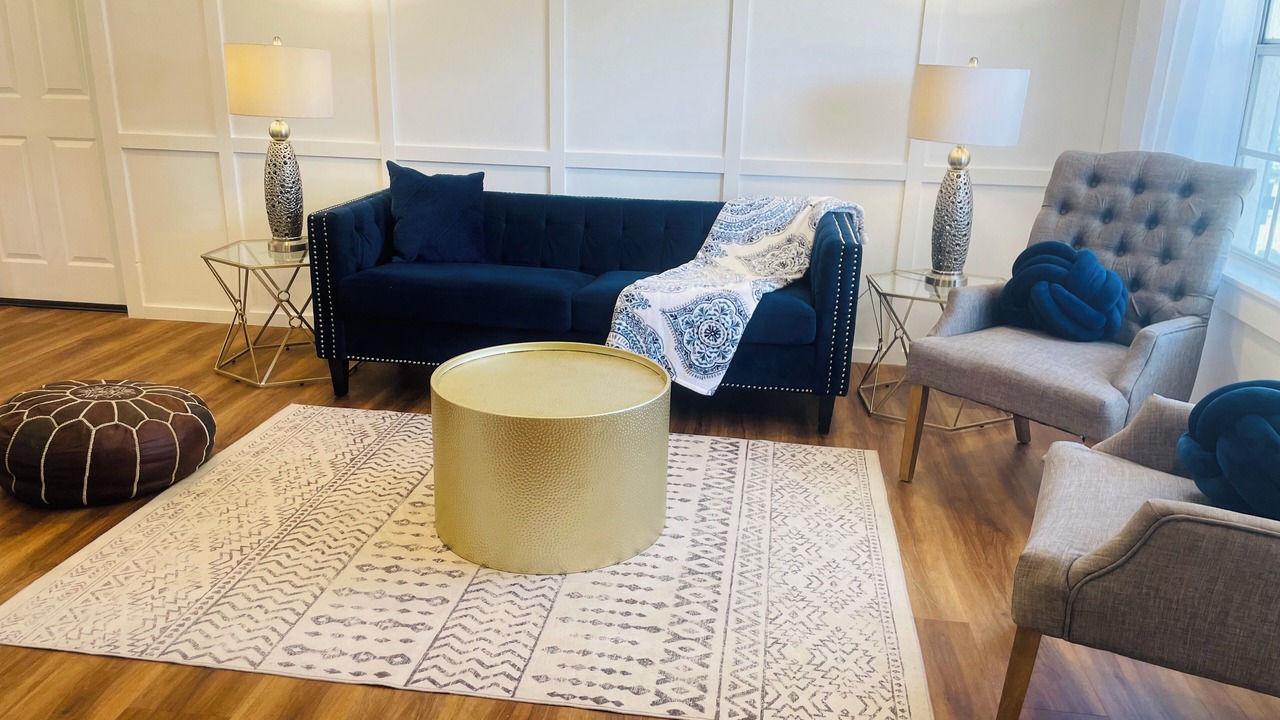 Photo of Livingroom in Pretty Bayou