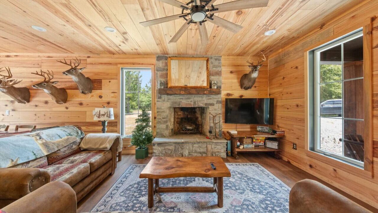Photo of Livingroom in Irwinville