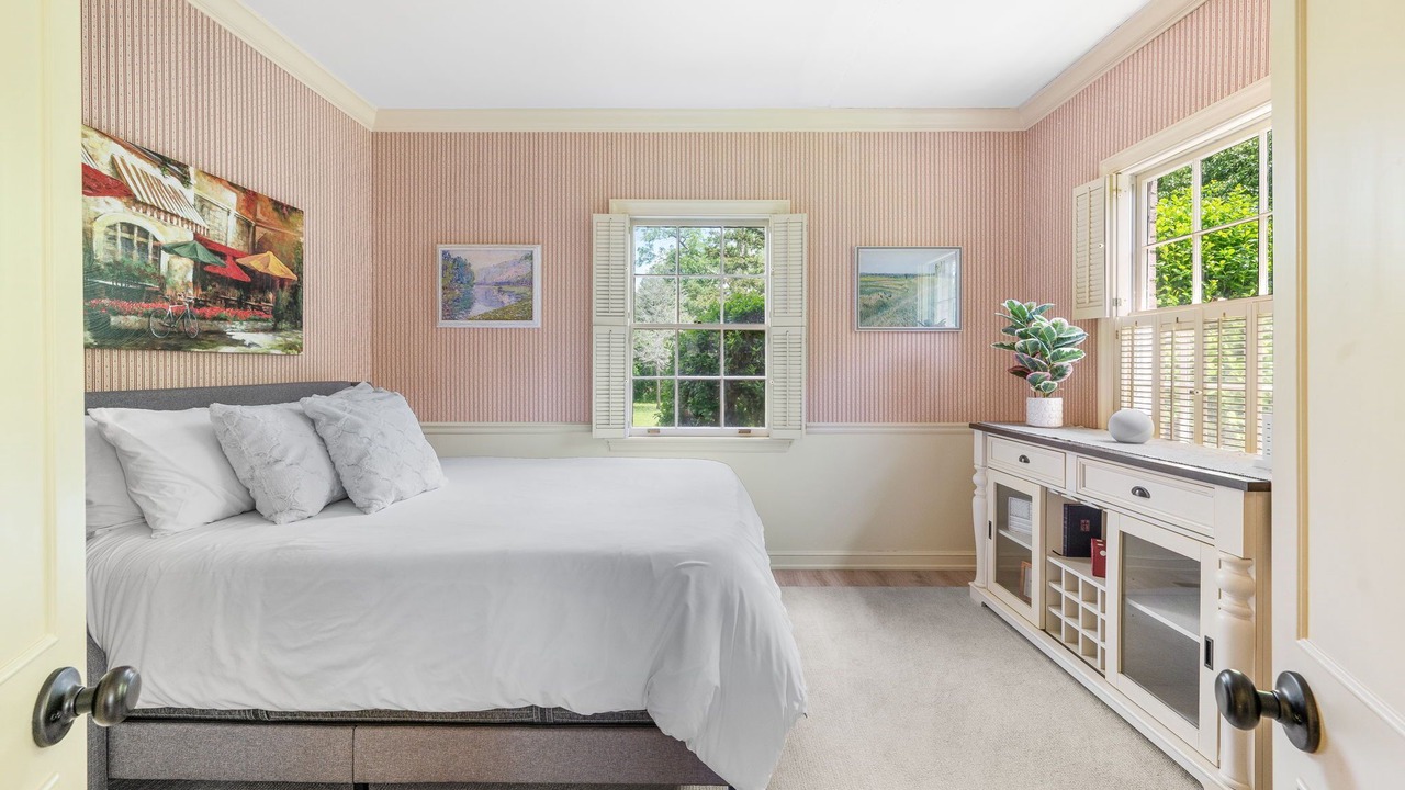 Photo of Bedroom in Waycross