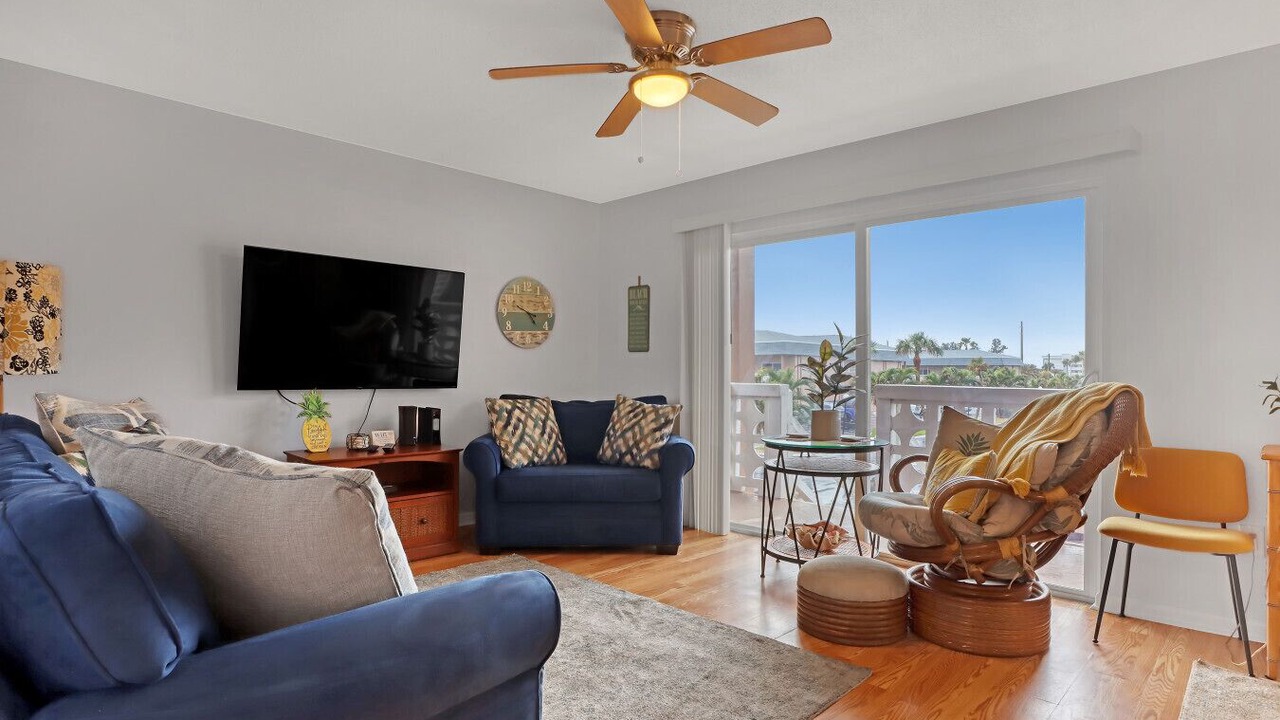 Photo of Livingroom in Cocoa Beach