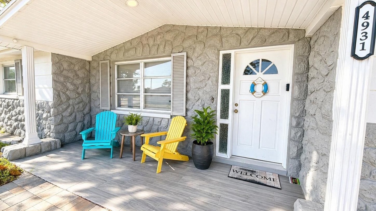 Photo of Outdoor in Holiday Garden Estates