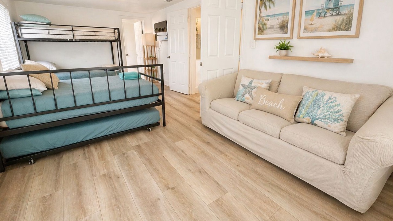 Photo of Bedroom in Holiday Garden Estates