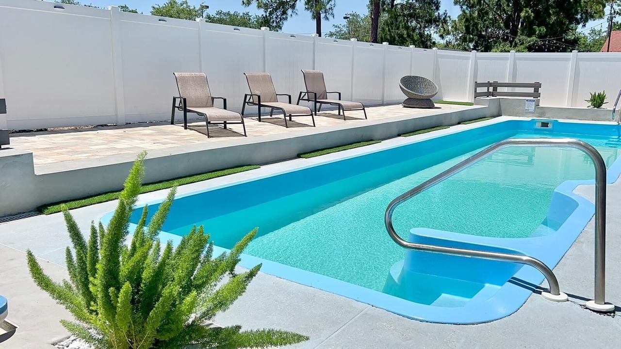 Photo of Outdoor in Holiday Garden Estates
