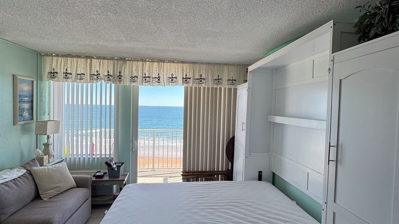 Photo of Bedroom in Lenox Park