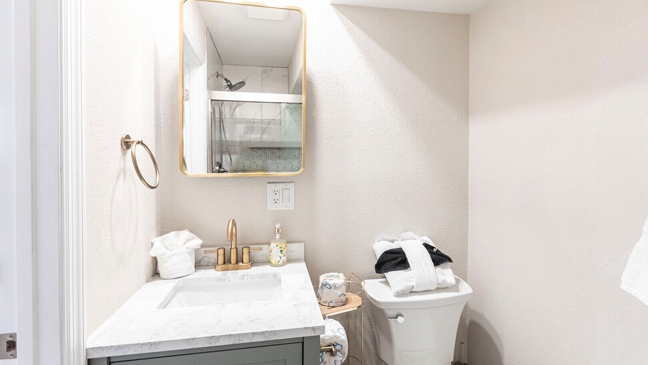 Photo of Bathroom in Aloha Kai