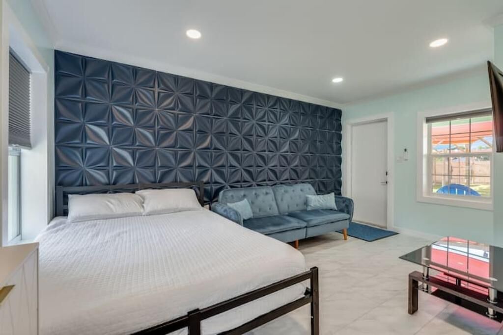 Photo of Bedroom in Bahama Beach