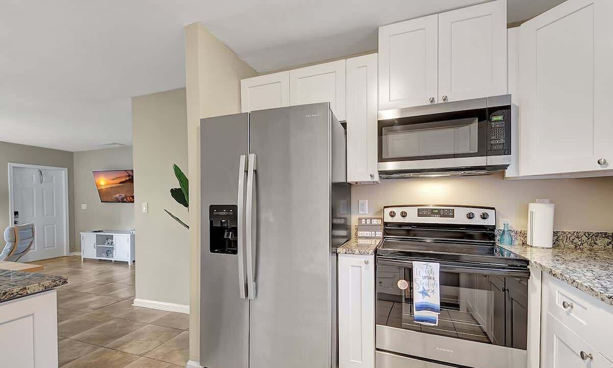 Photo of Kitchen in Lantana