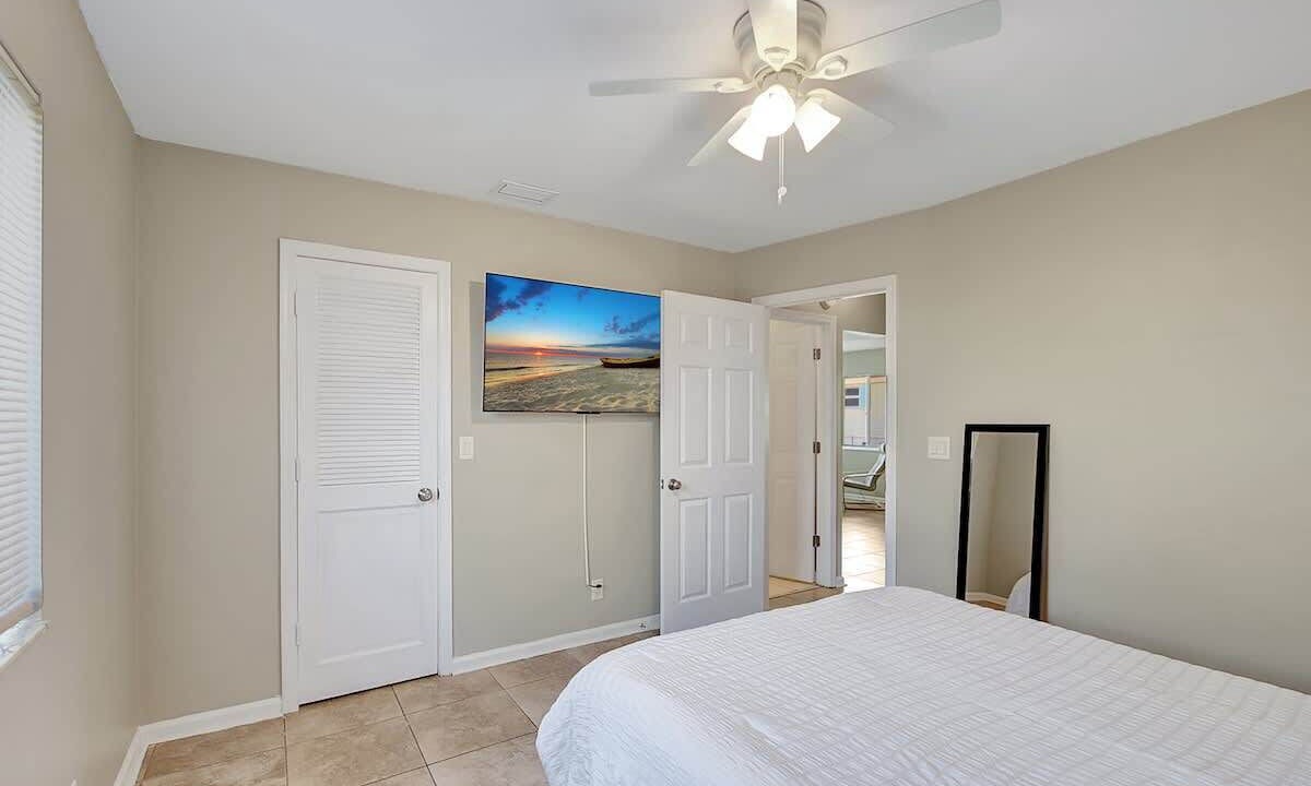 Photo of Bedroom in Lantana