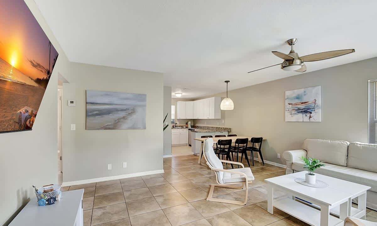 Photo of Livingroom in Lantana