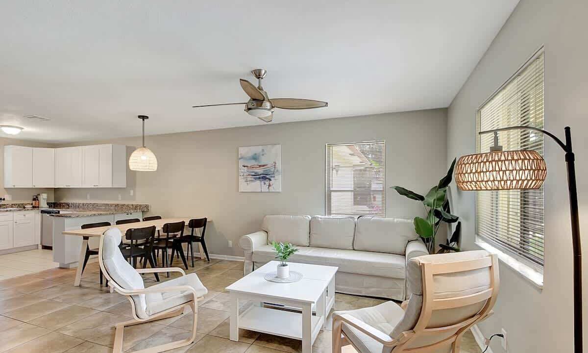 Photo of Livingroom in Lantana