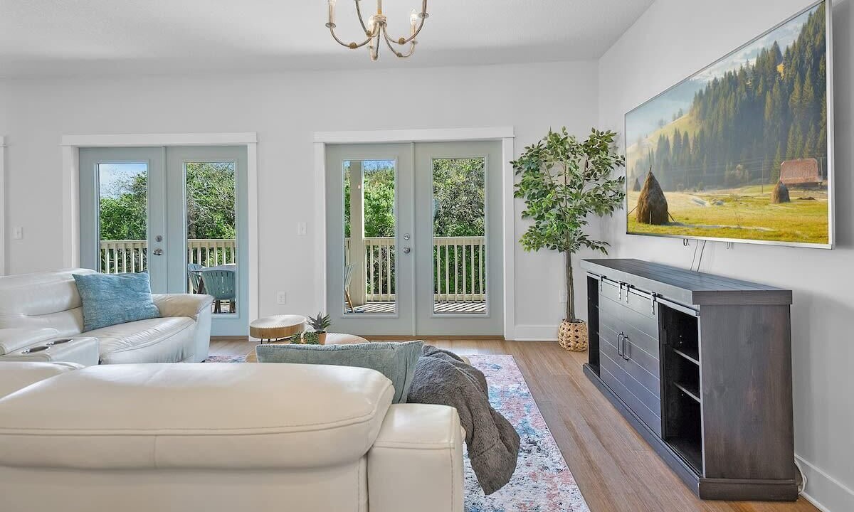 Photo of Livingroom in Butler Beach