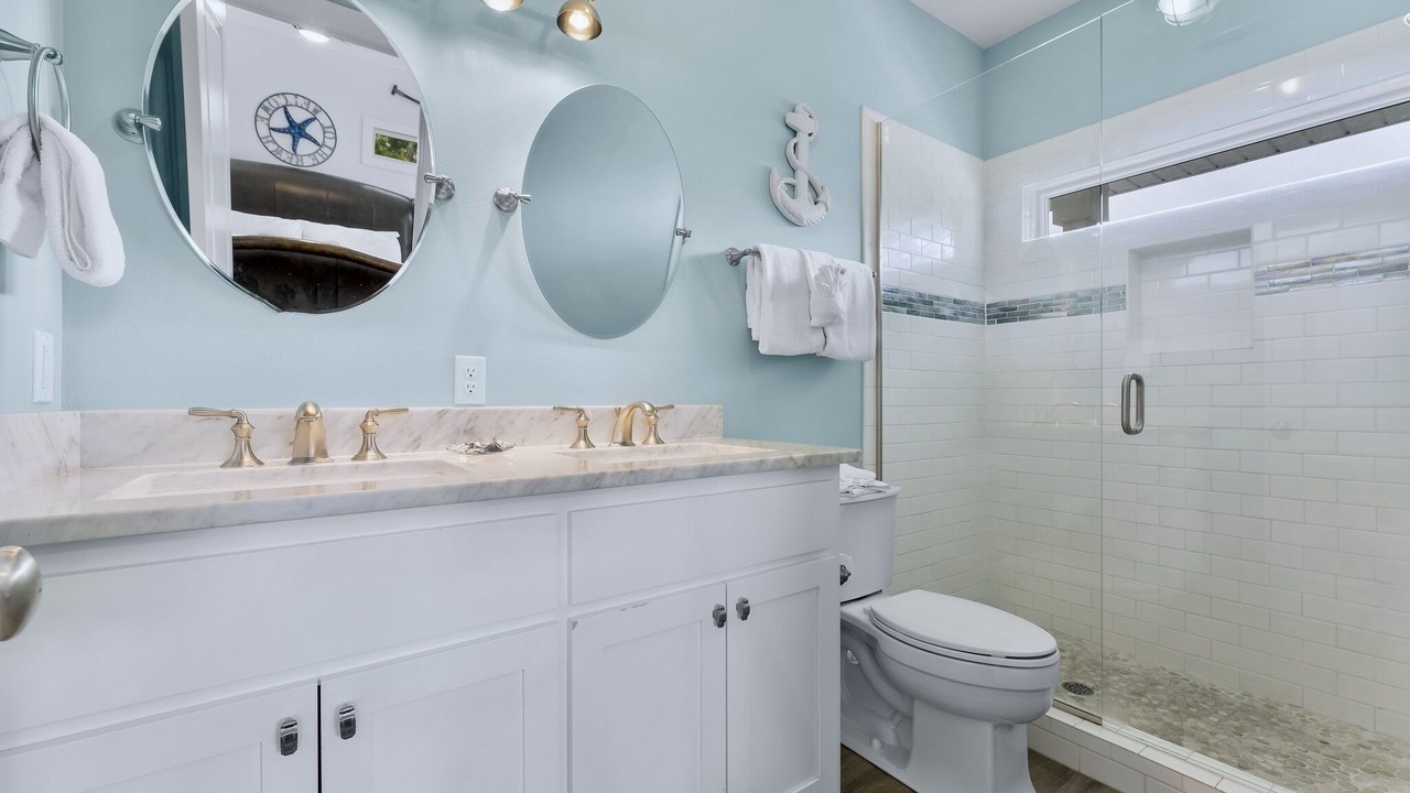 Photo of Bathroom in Crystal Beach