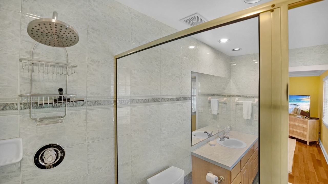 Photo of Bathroom in Bahama Village
