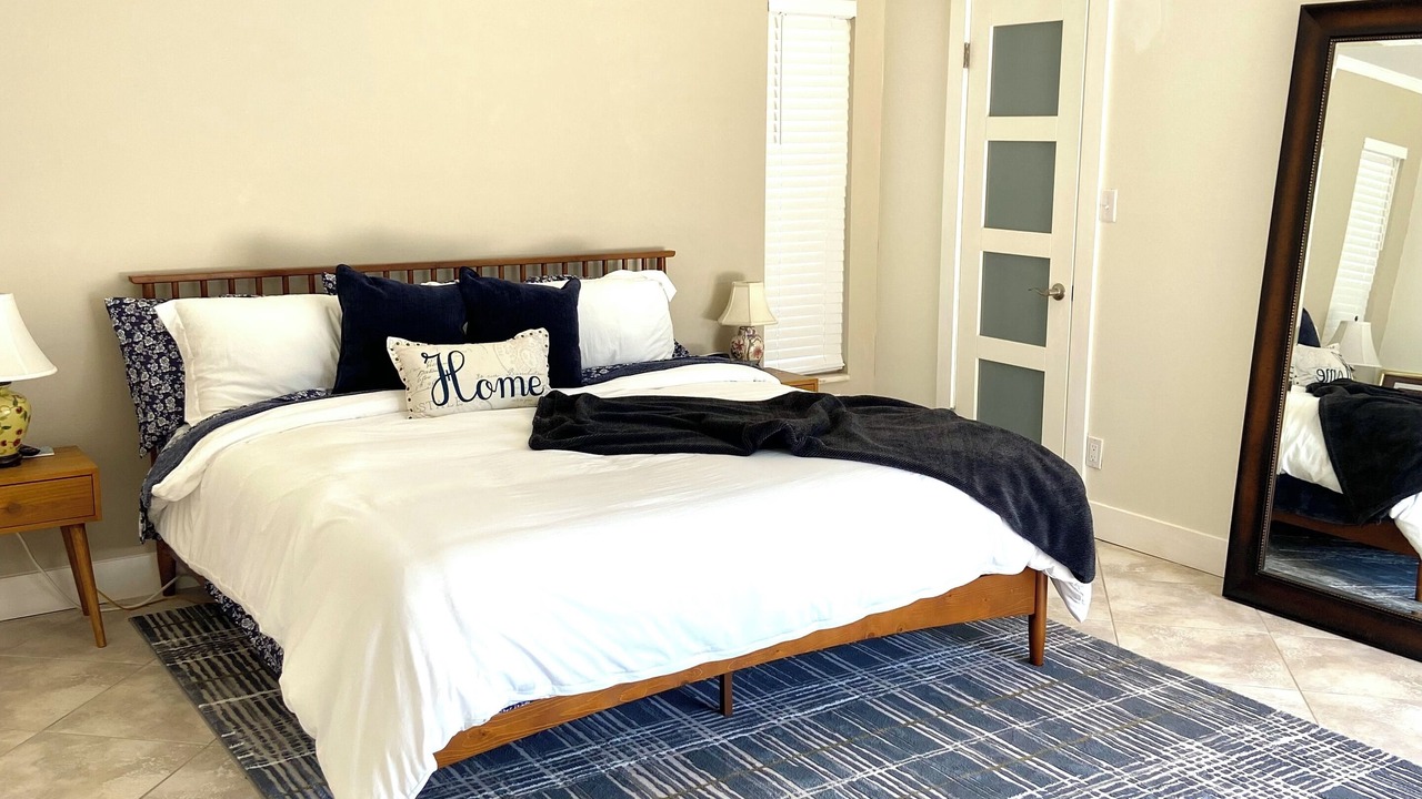 Photo of Bedroom in Longboat Key
