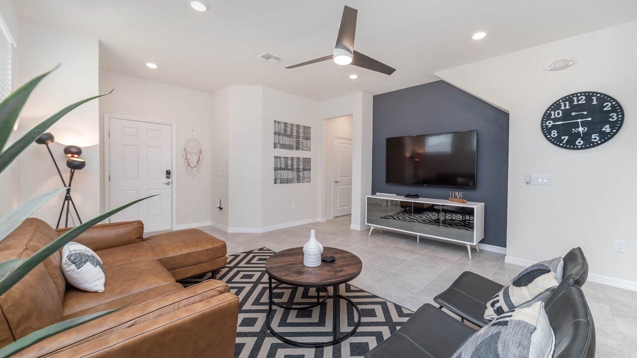 Photo of Livingroom in Davenport