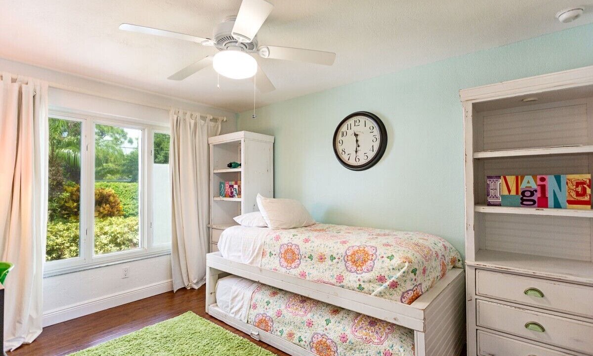 Photo of Bedroom in Park Shore