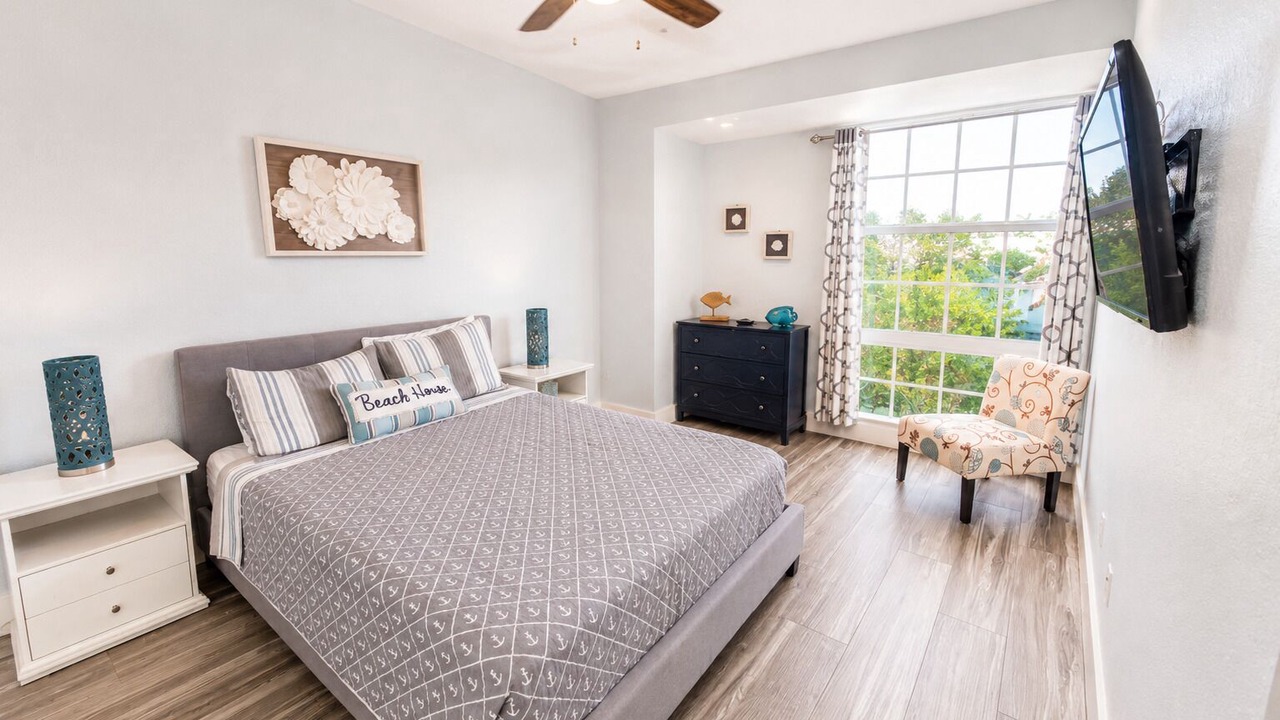 Photo of Bedroom in Rock Harbor