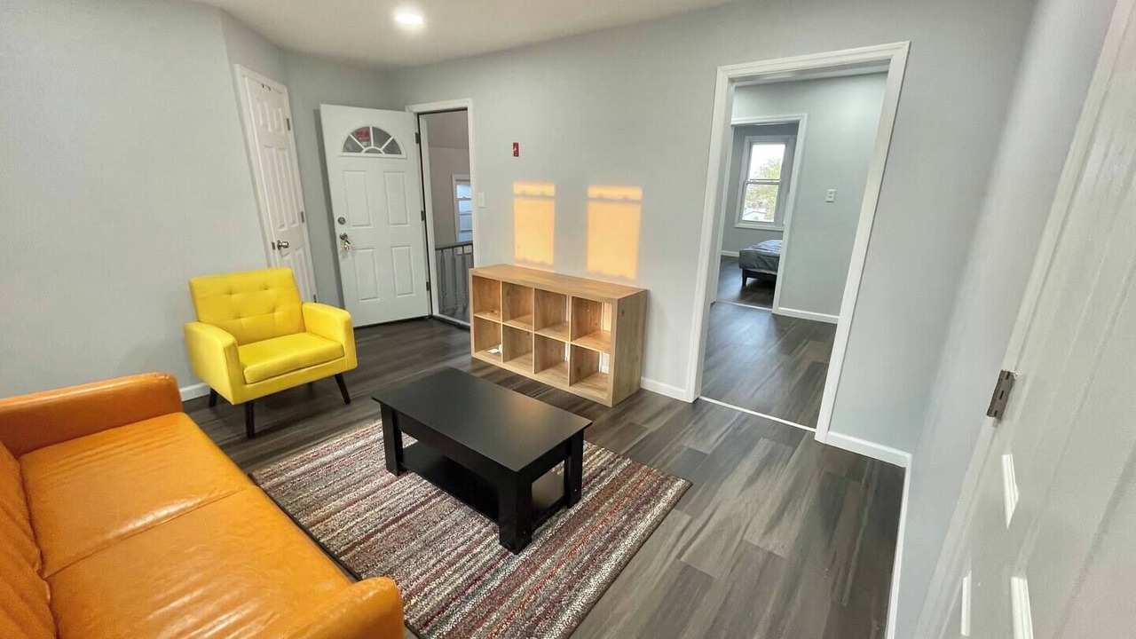 Photo of Livingroom in Forest Hill