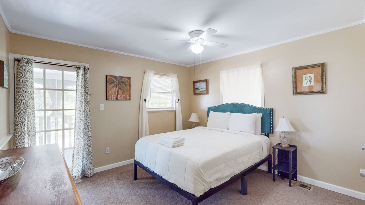 Photo of Bedroom in Eastpoint