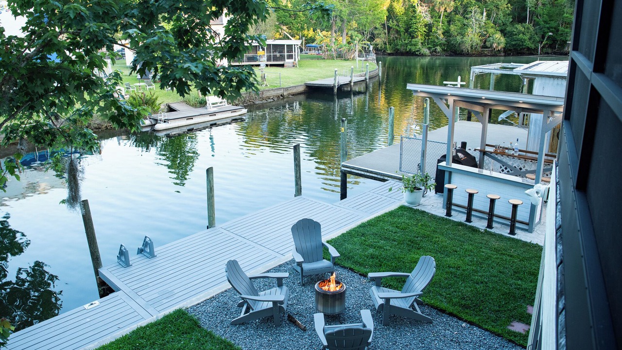Photo of Patio Balcony in Weeki Wachee Gardens