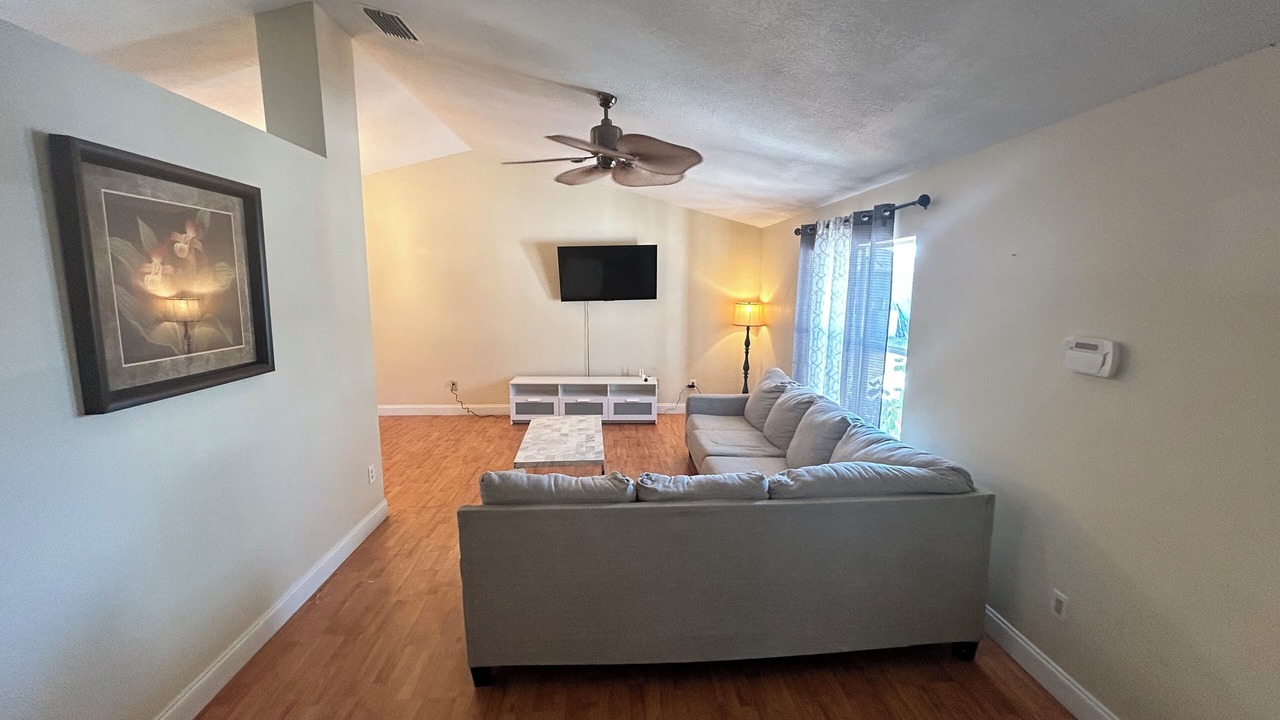 Photo of Livingroom in Port Saint Lucie