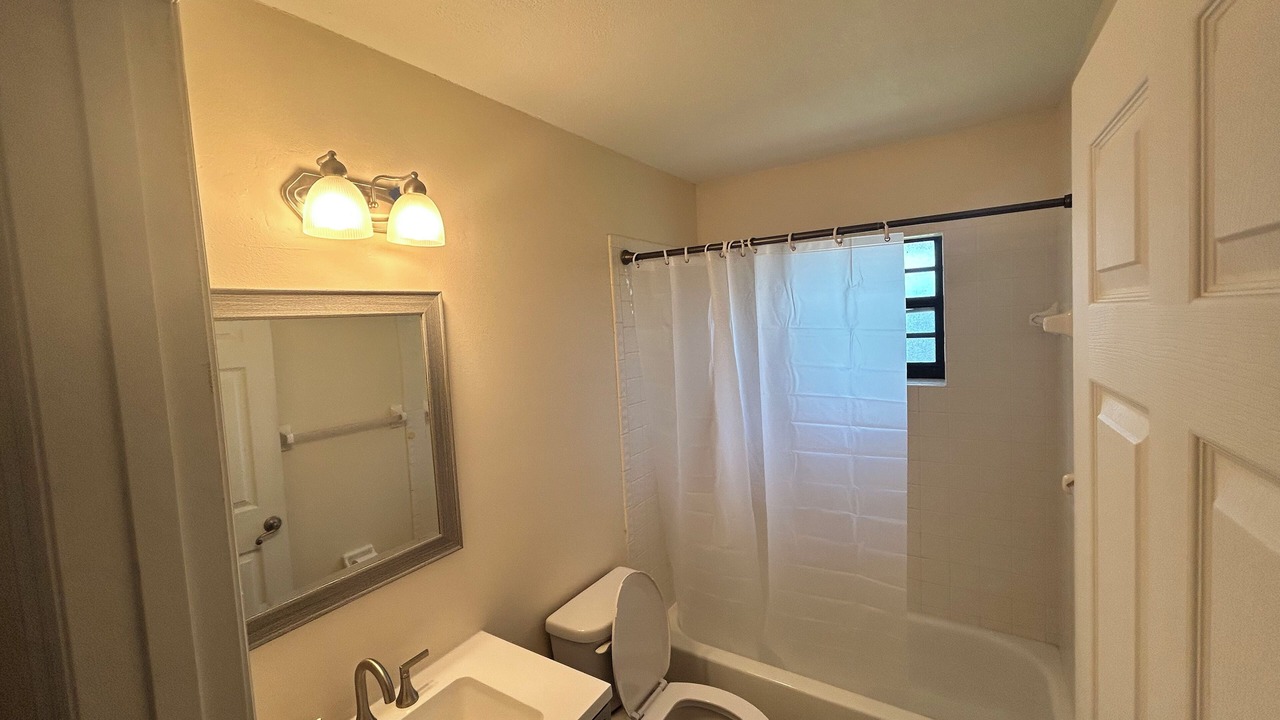 Photo of Bathroom in Port Saint Lucie