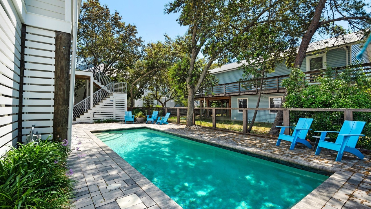 Photo of Outdoor in Gulfview Heights
