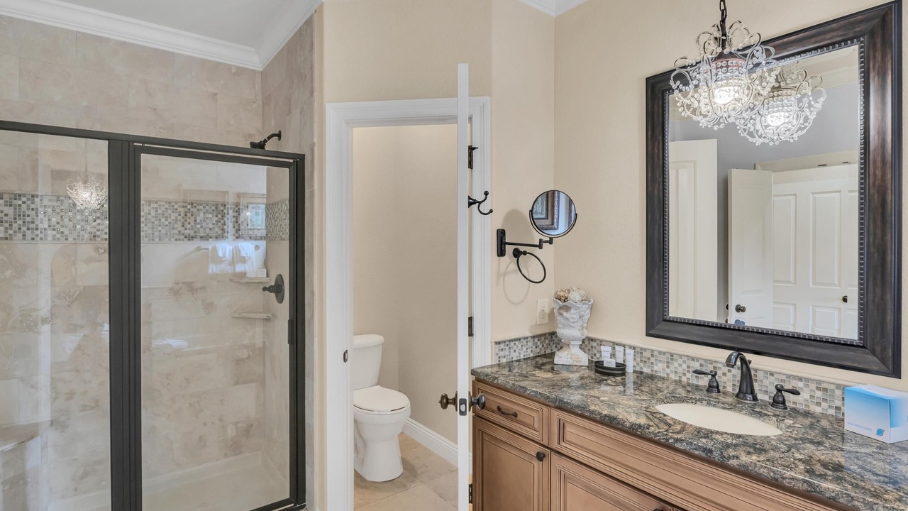 Photo of Bathroom in Villa Lago