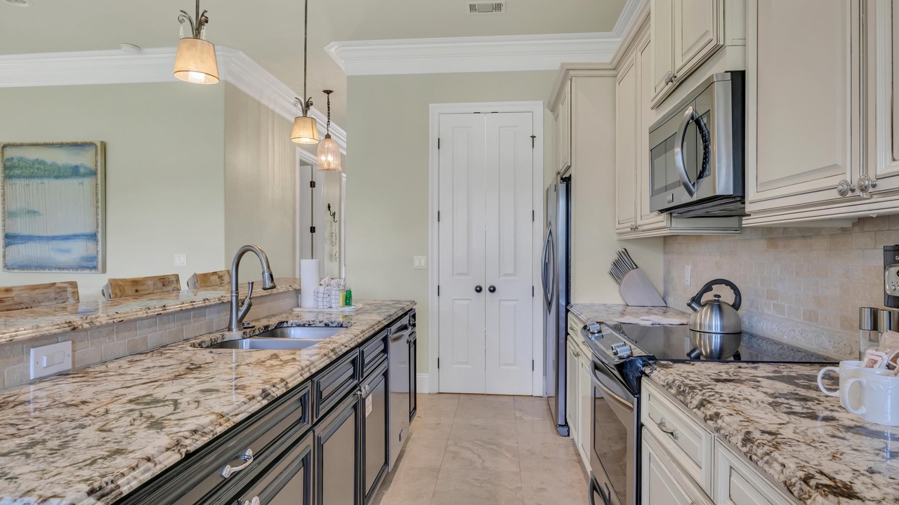 Photo of Kitchen in Villa Lago