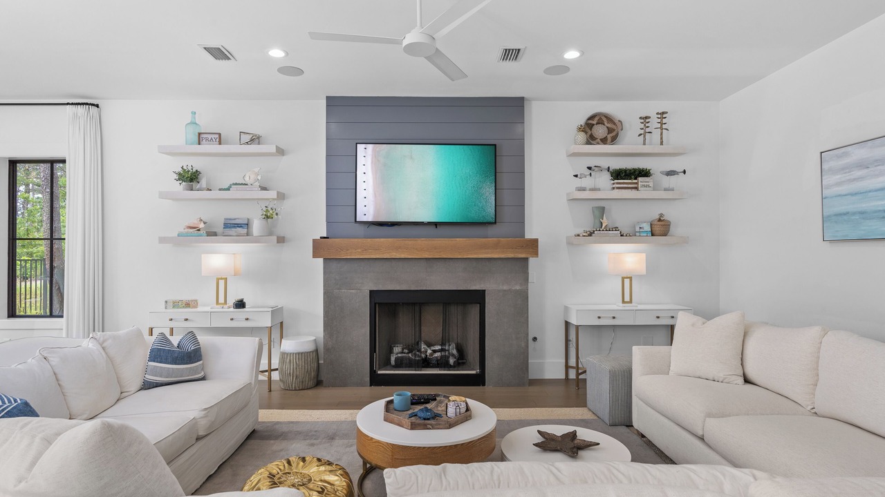 Photo of Livingroom in Gulfview Heights