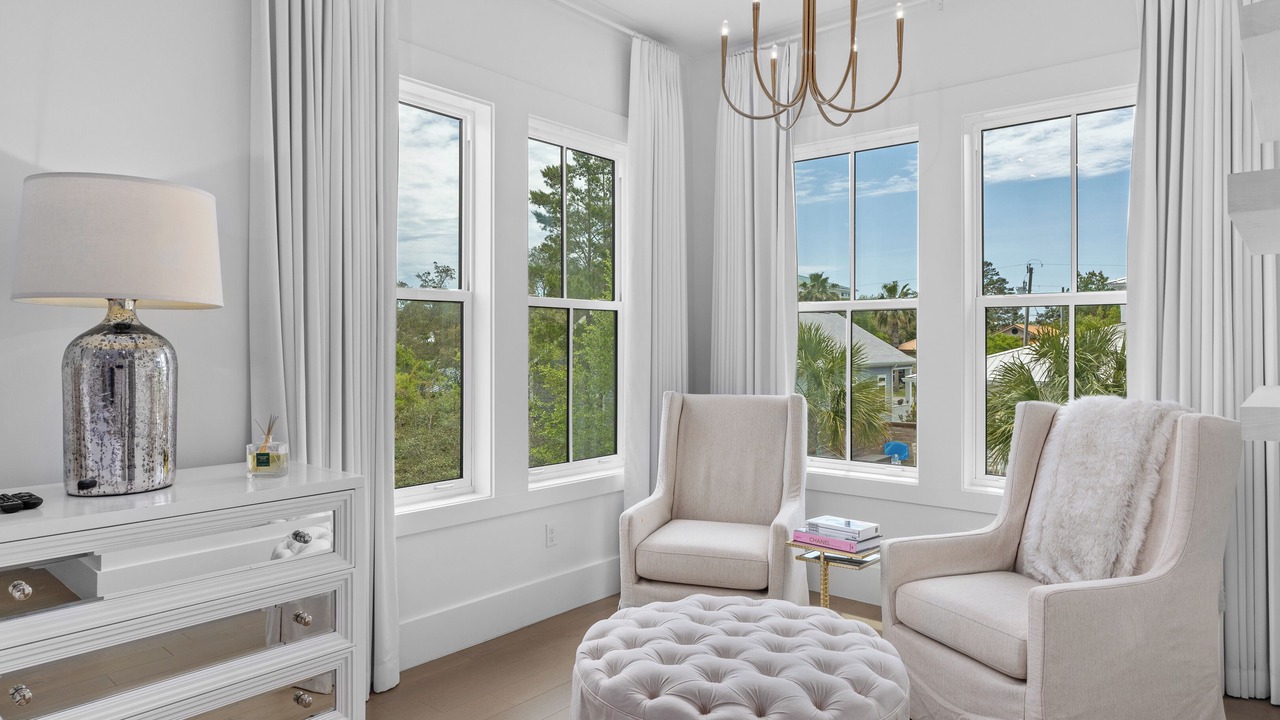 Photo of Livingroom in Gulfview Heights