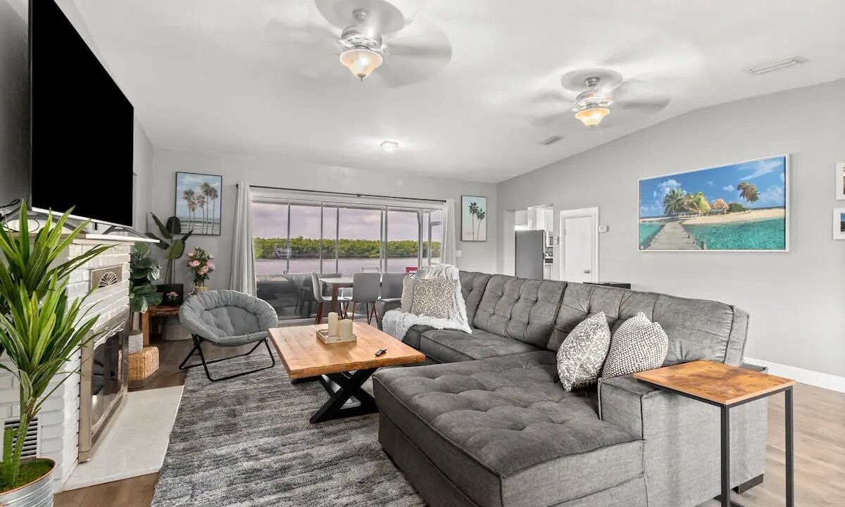Photo of Livingroom in Ruskin