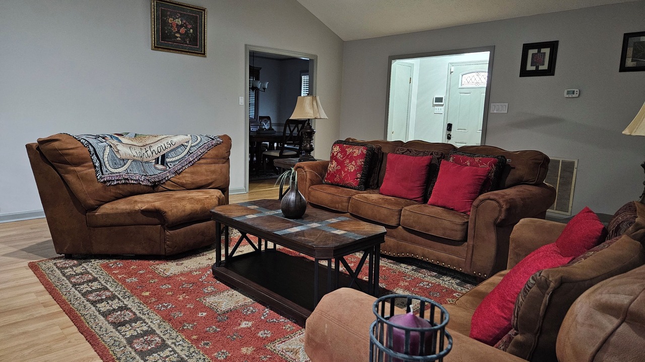 Photo of Livingroom in Houston County
