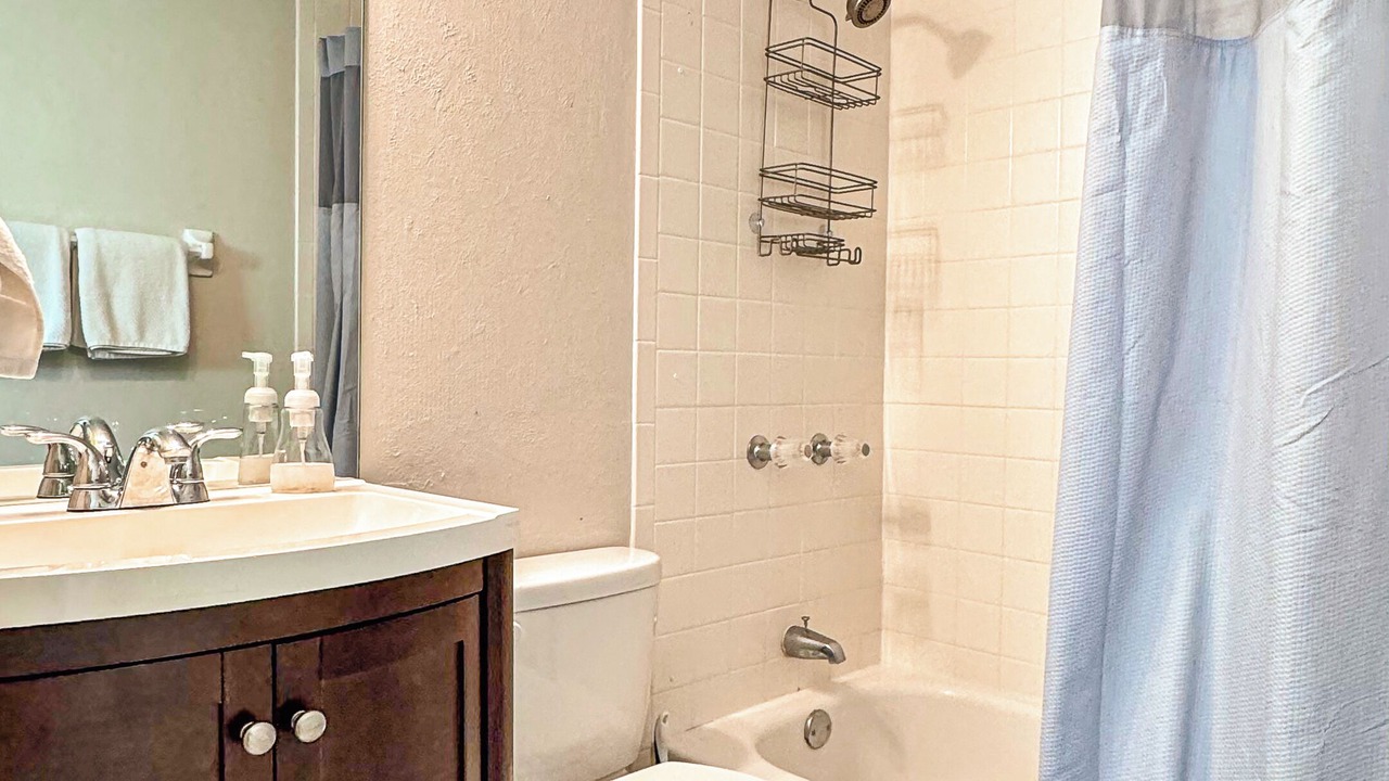 Photo of Bathroom in Colin Park