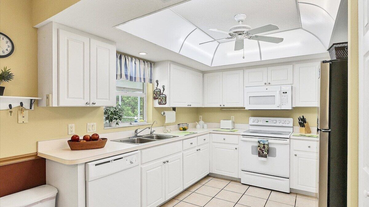 Photo of Kitchen in Englewood East