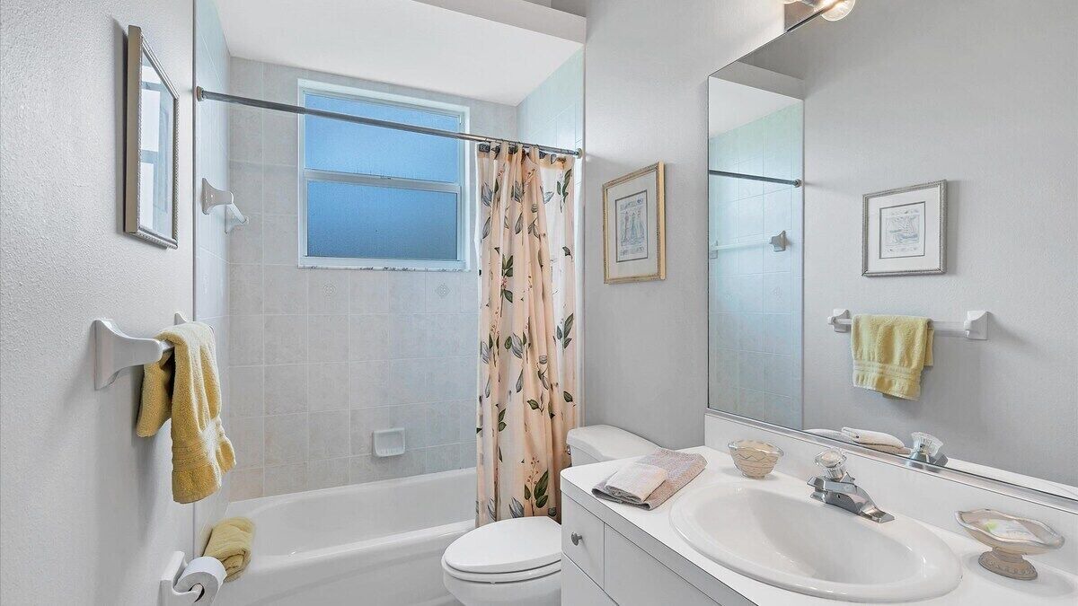 Photo of Bathroom in South Venice