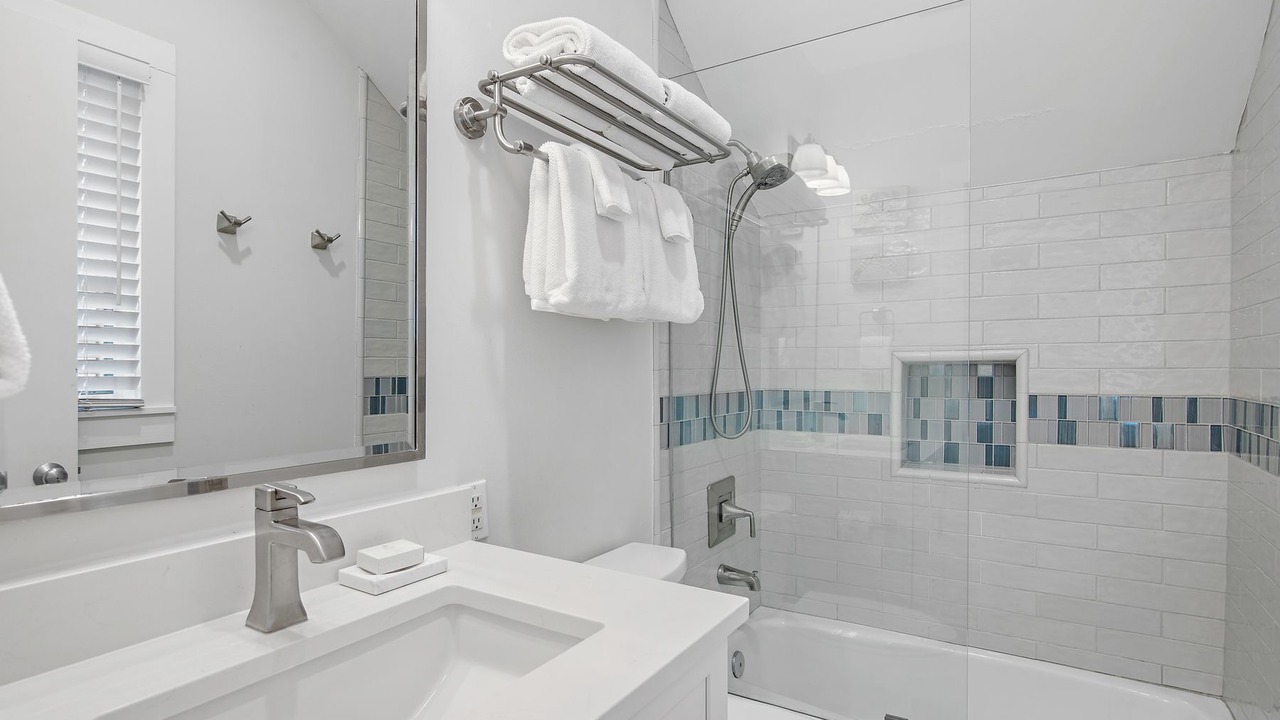 Photo of Bathroom in Seaside