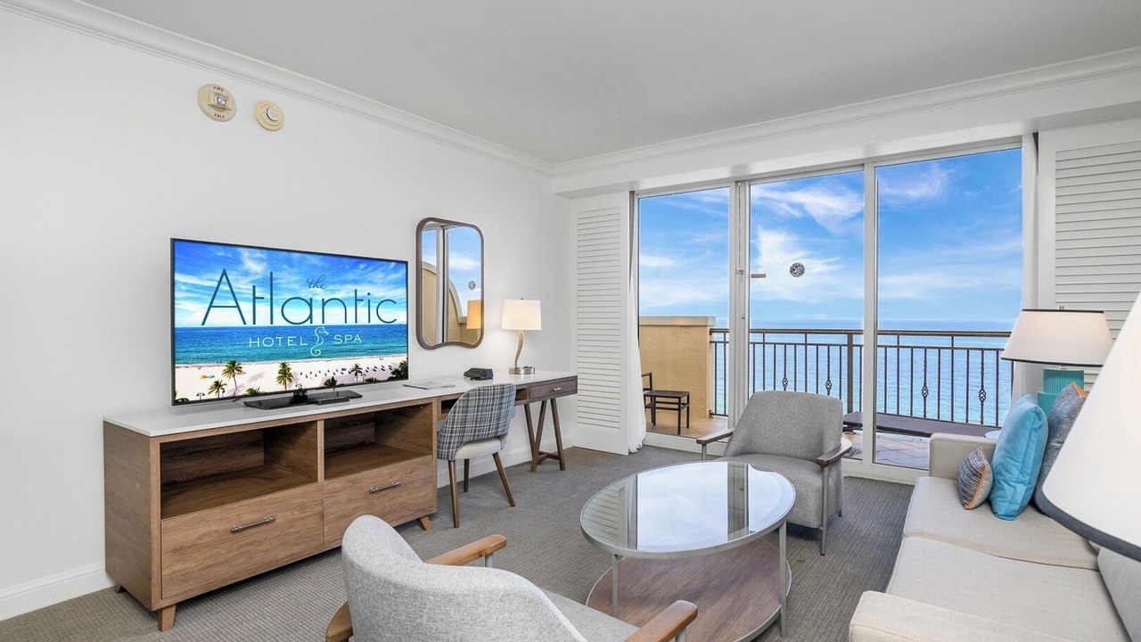 Photo of Livingroom in Central Beach