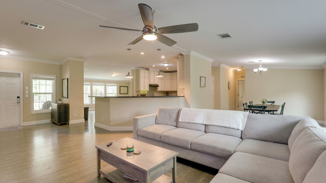 Photo of Livingroom in Palm City