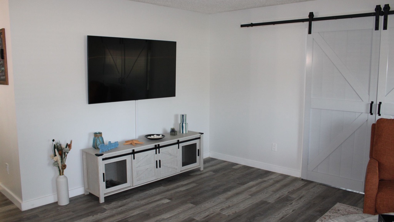 Photo of Livingroom in Desoto Lakes