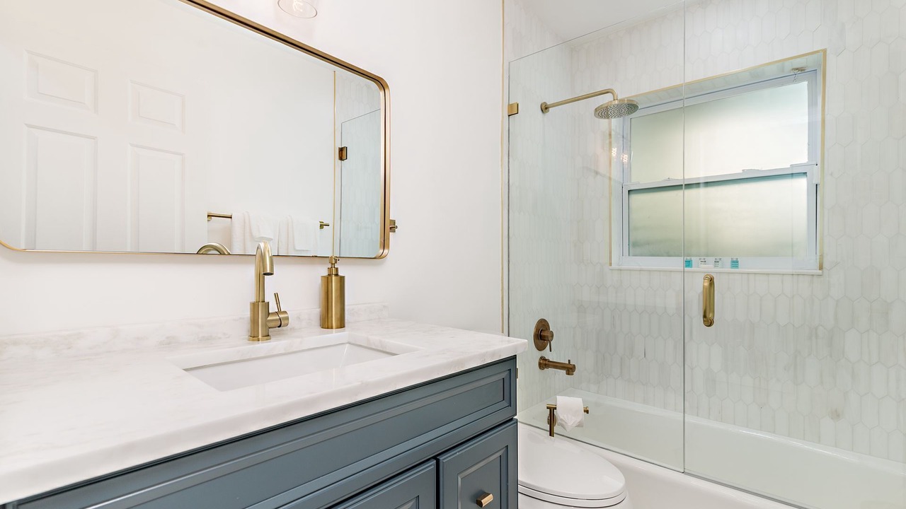 Photo of Bathroom in Parrot Cove