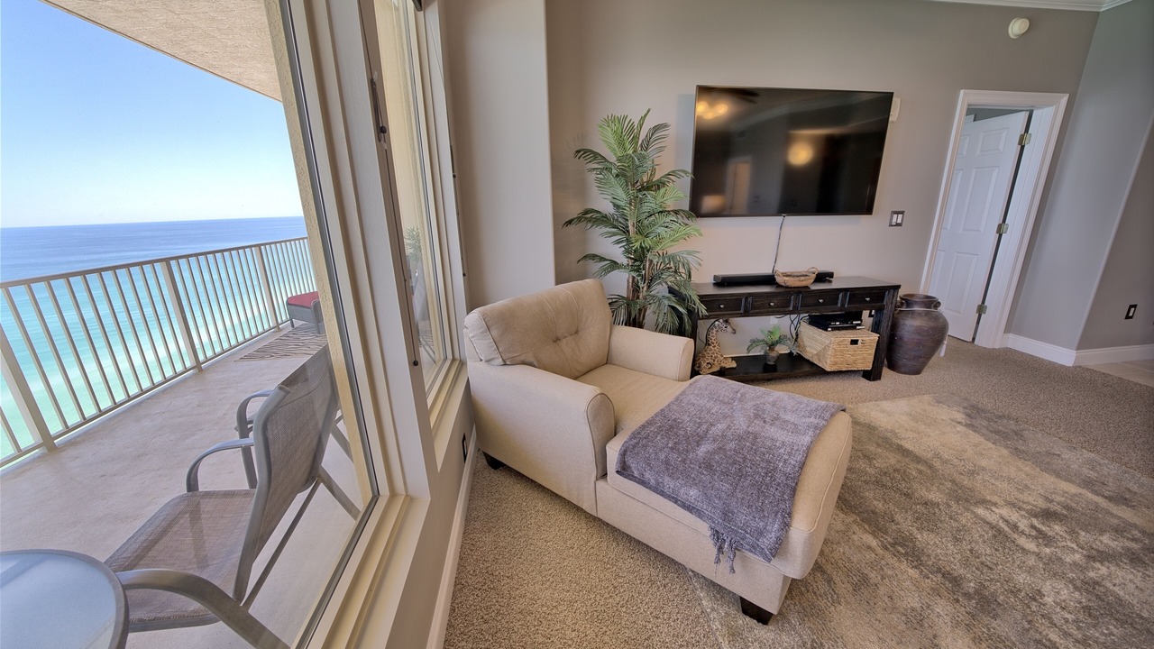 Photo of Livingroom in Thomas Drive