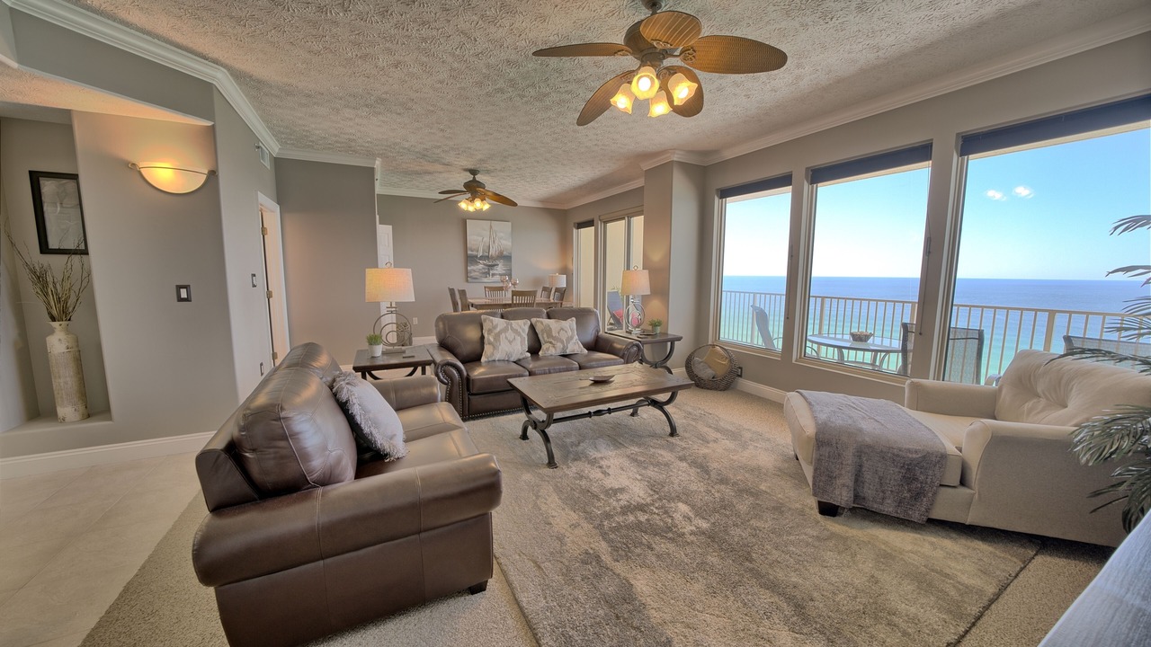 Photo of Livingroom in Thomas Drive