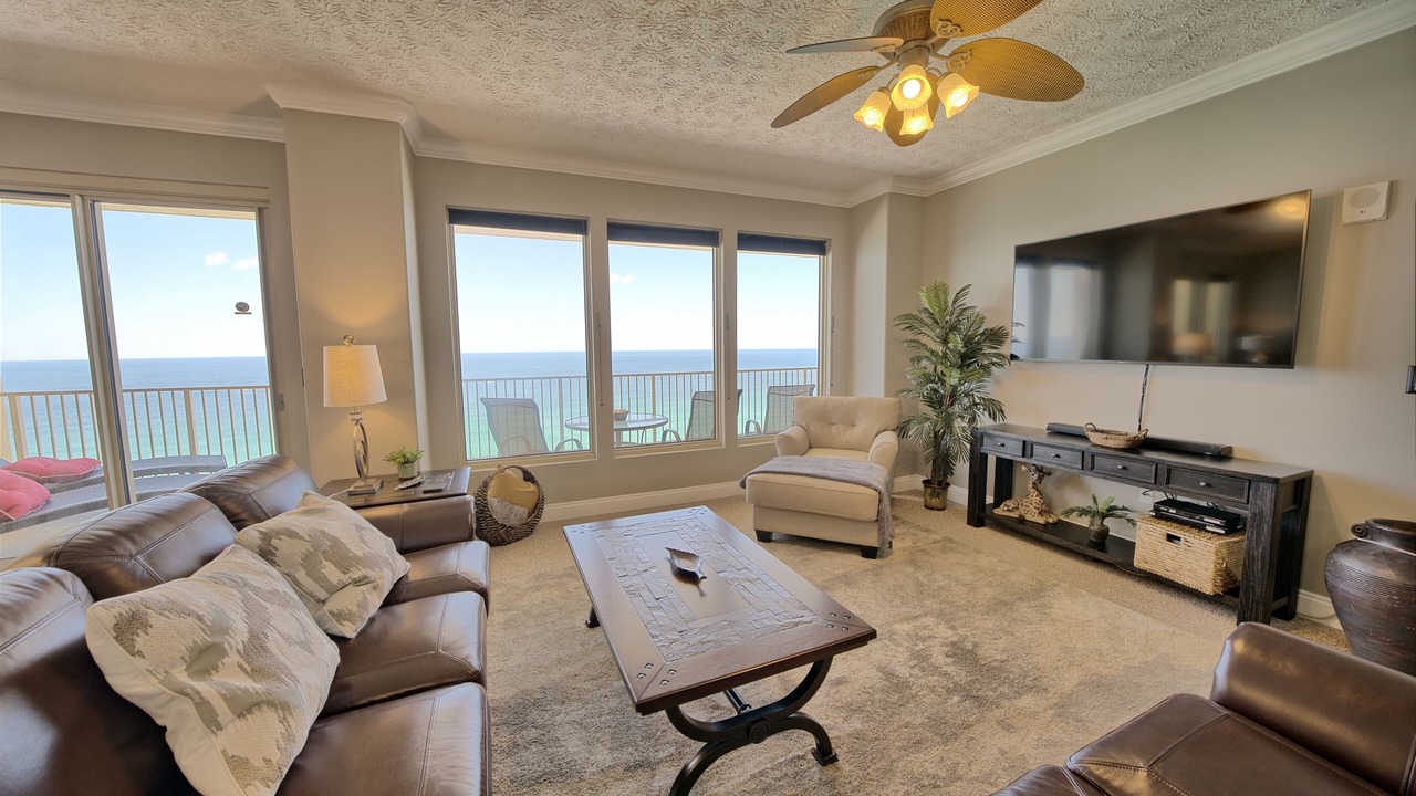 Photo of Livingroom in Thomas Drive