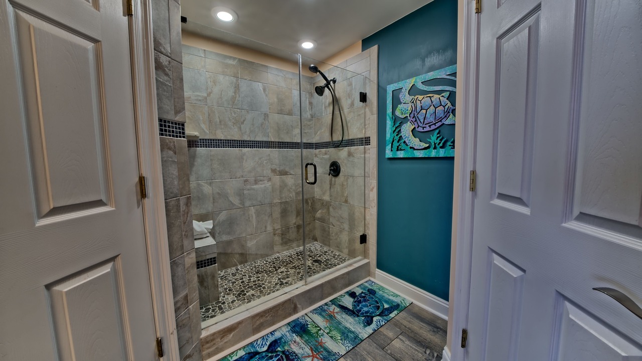 Photo of Bathroom in Thomas Drive