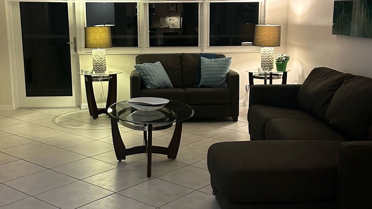 Photo of Livingroom in Hollywood South Central Beach