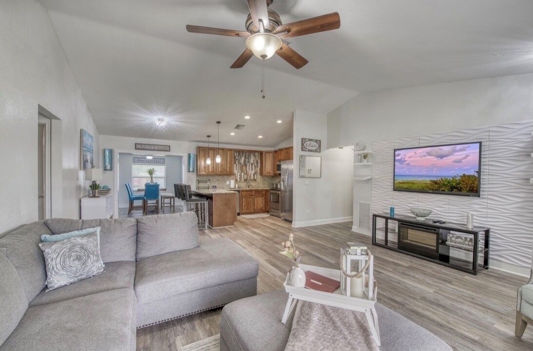 Photo of Livingroom in Royal Palm Beach