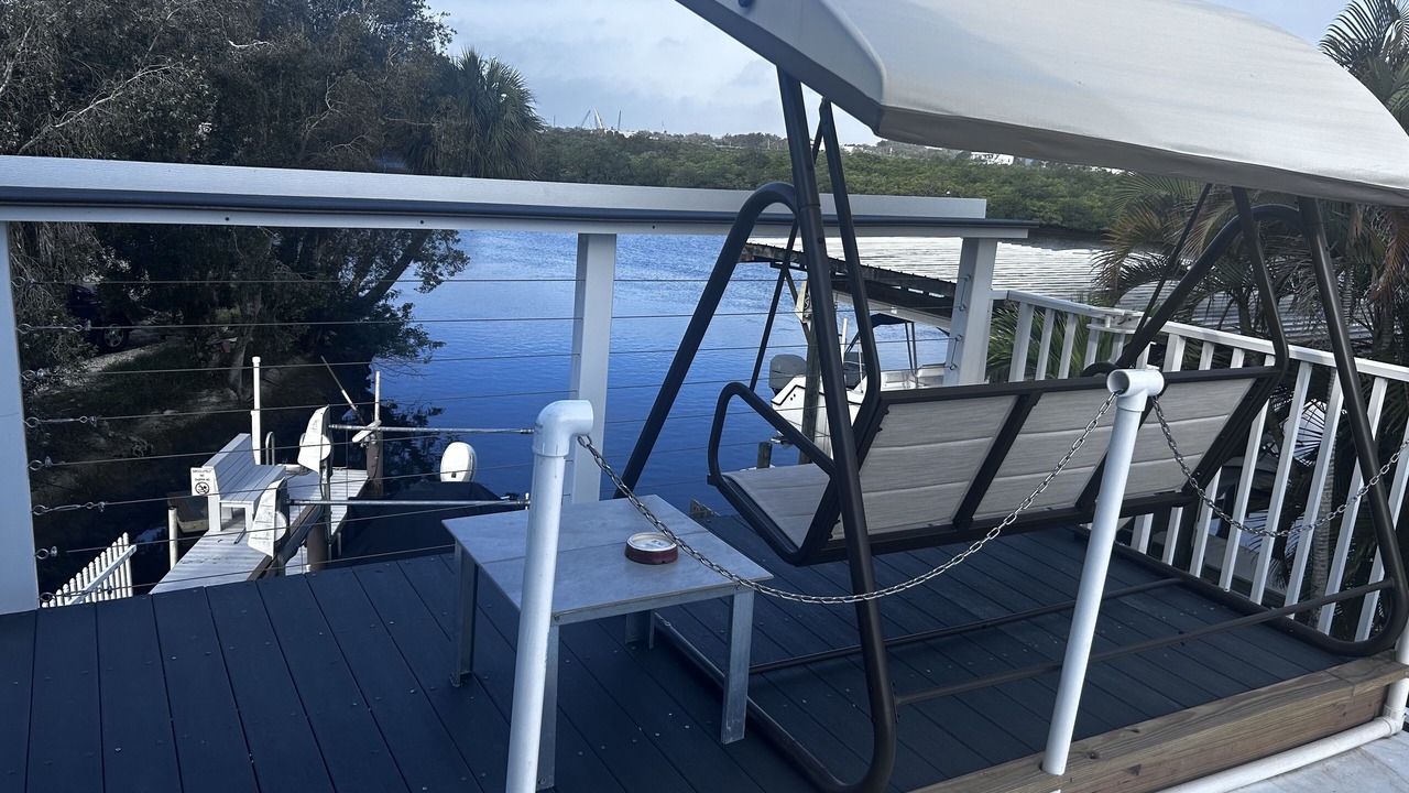 Photo of Patio Balcony in Tarpon Springs