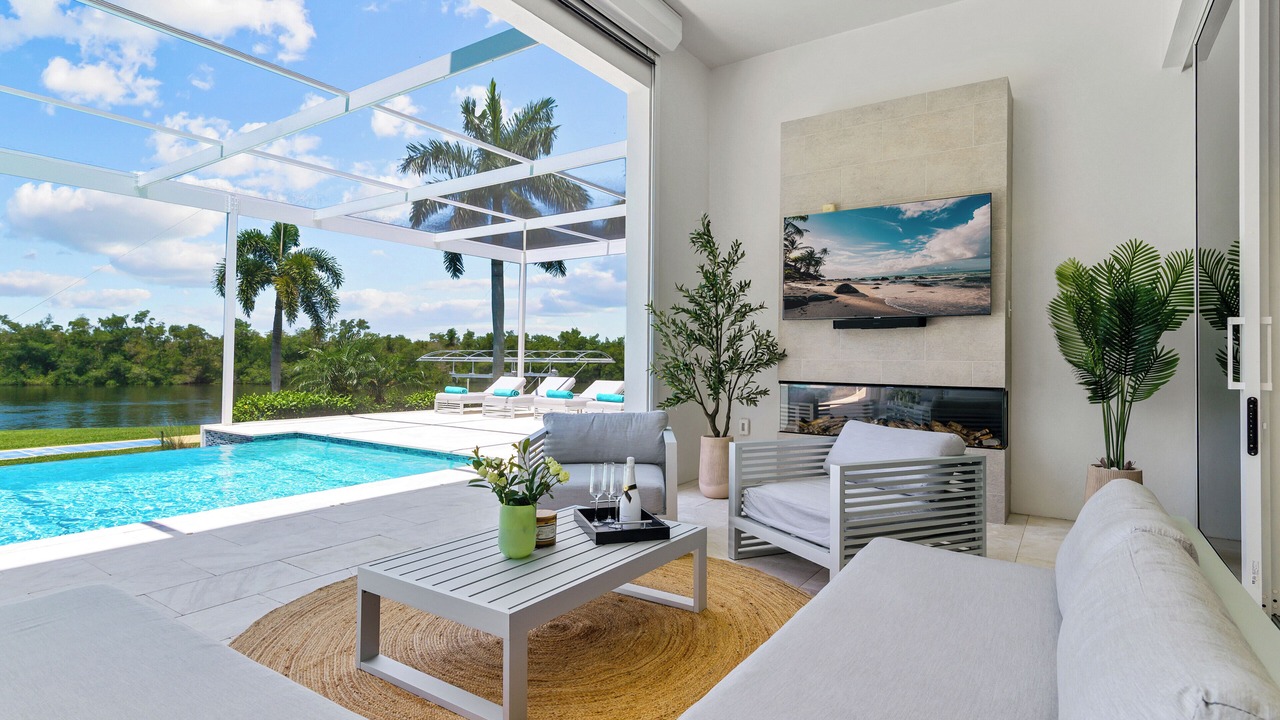Photo of Outdoor in Pelican