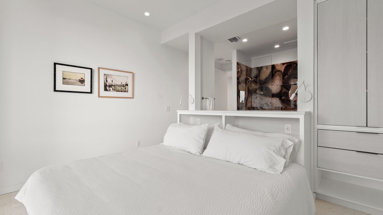Photo of Bedroom in Pensacola Beach